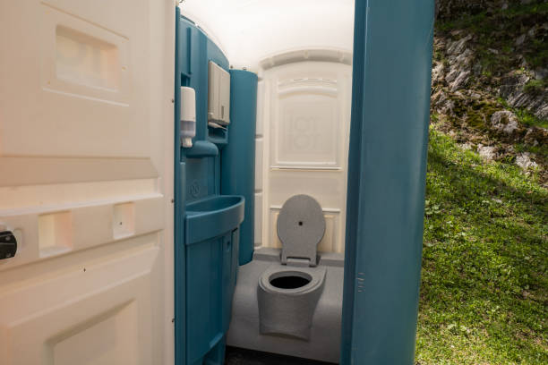 Best Porta potty rental near me  in Huber Heights, OH